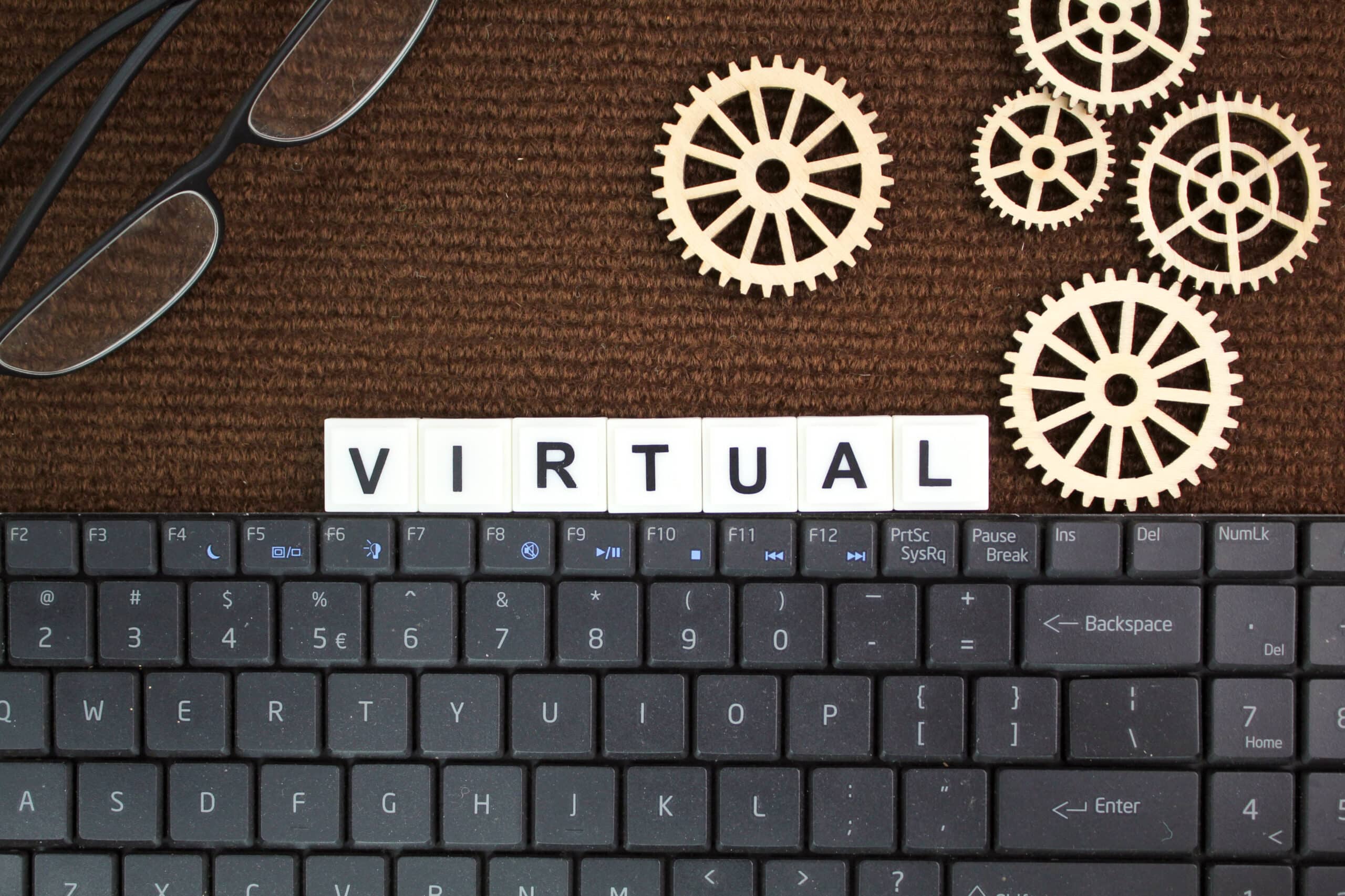 Keyboard with Virtual lettering above it